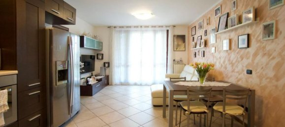 3 bedrooms Apartment in Cisliano, Italy No. 370138 8