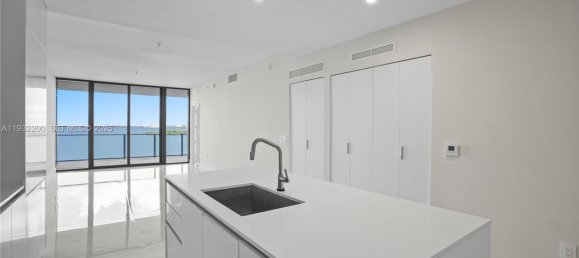 2 Schlafzimmer Wohnung in Miami, USA, Nr. 614712 11