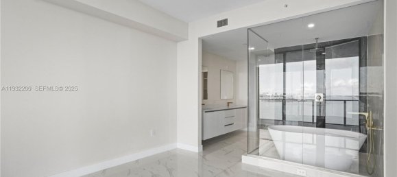 2 Schlafzimmer Wohnung in Miami, USA, Nr. 614712 5