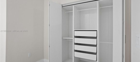 2 Schlafzimmer Wohnung in Miami, USA, Nr. 614712 17