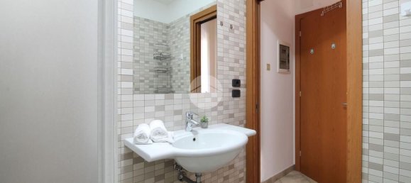 2-salle Appartement à San Benedetto del Tronto, Italy No. 153364 10