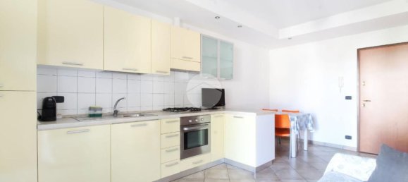 2-salle Appartement à San Benedetto del Tronto, Italy No. 153364 2