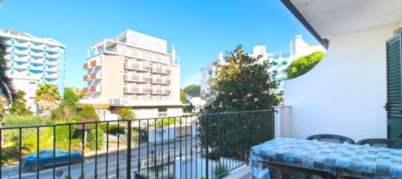 2-salle Appartement à San Benedetto del Tronto, Italy No. 153364 5