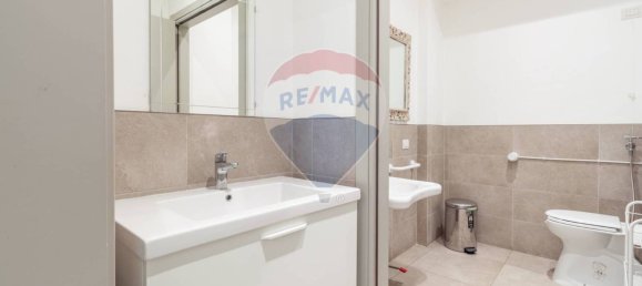 140m² Commercial property in Poviglio, Italy No. 379328 12