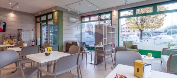 140m² Commercial property in Poviglio, Italy No. 379328 10