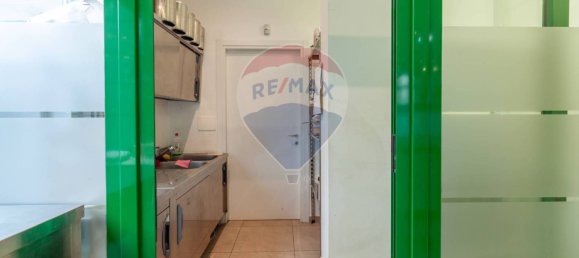 140m² Commercial property in Poviglio, Italy No. 379328 20