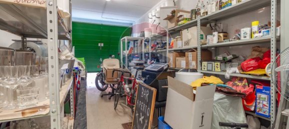 140m² Commercial property in Poviglio, Italy No. 379328 32