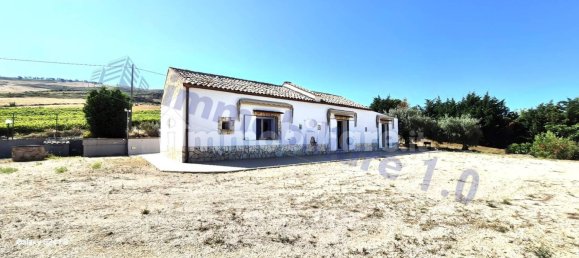 2 bedrooms House in Castellammare del Golfo, Italy No. 261821 4