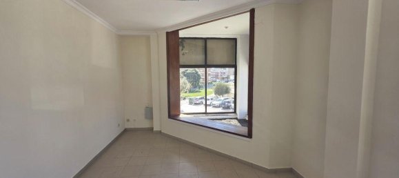 68m² Commercial property in Figueira da Foz, Portugal No. 190307 10