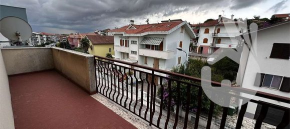 4 rooms Apartment in Montemarciano, Italy No. 103128 9