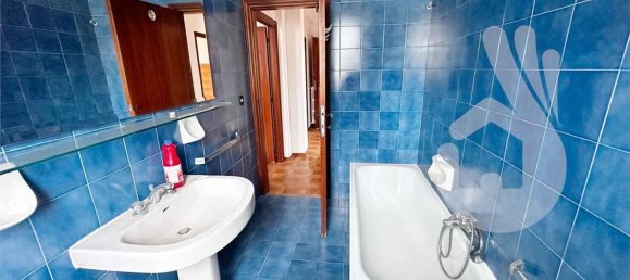 4 rooms Apartment in Montemarciano, Italy No. 103128 5