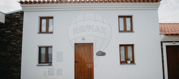 470m² Commercial property in Rosmaninhal, Portugal No. 179129 11