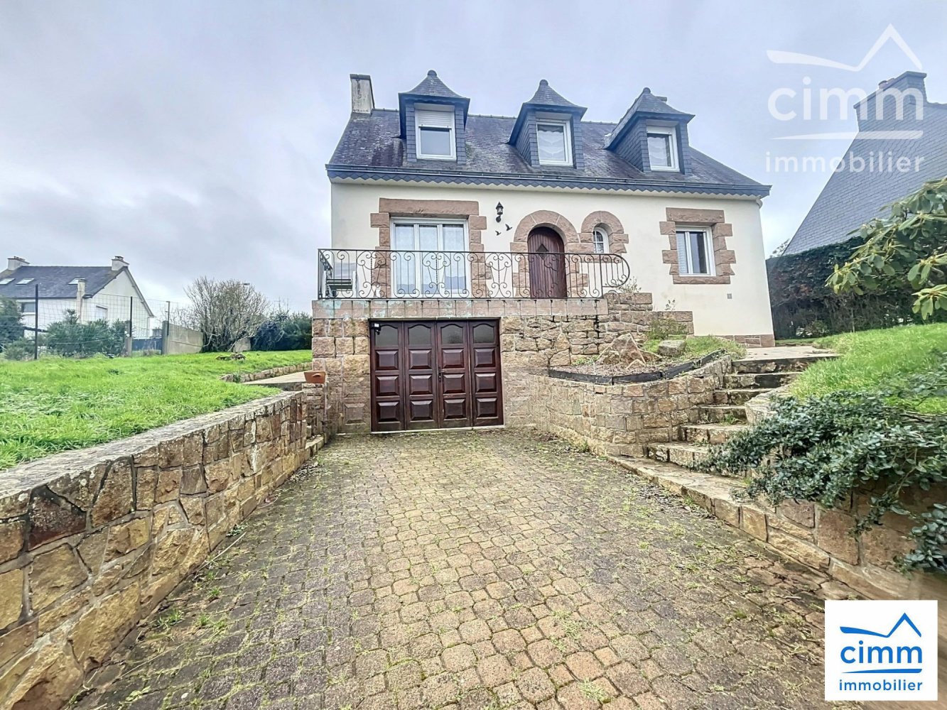 Casa de 4 dormitorios en Lannion, France No. 41331