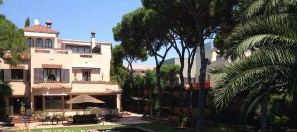 6 Schlafzimmer Villa in Gava, Spain, Nr. 111 7