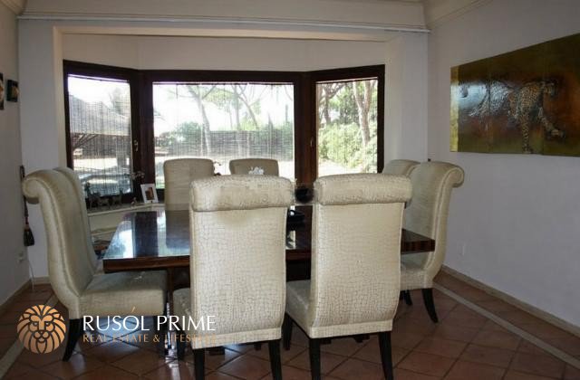 6 Schlafzimmer Villa in Gava, Spain, Nr. 111