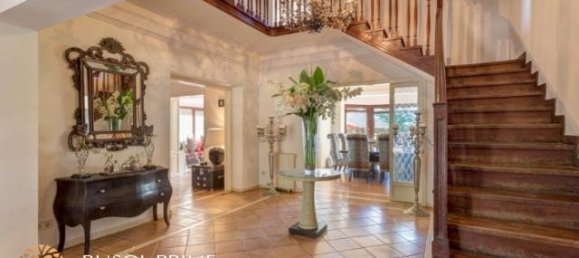 6 Schlafzimmer Villa in Gava, Spain, Nr. 111 2