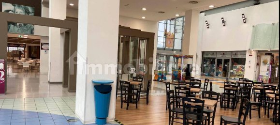233m² Commercial property in Rimini, Italy No. 316209 3