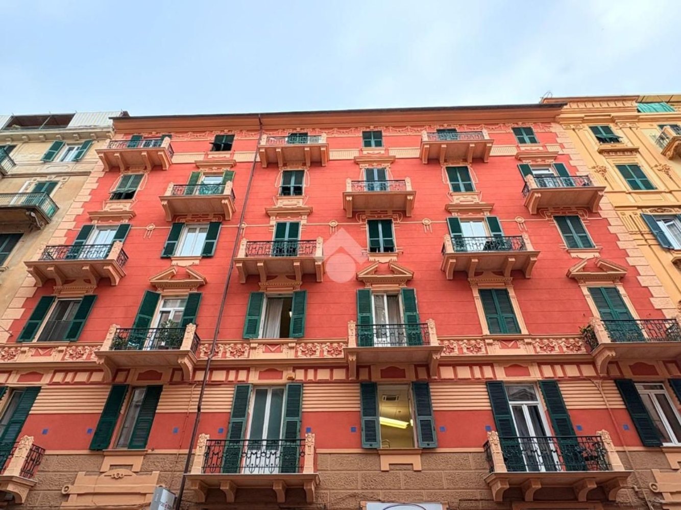 5 bedrooms Apartment in Savona, Italy No. 392424