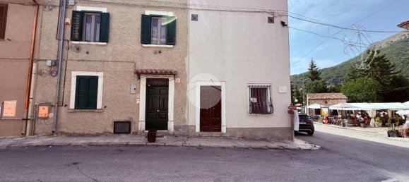 4 bedrooms House in Rocca di Mezzo, Italy No. 345431 17