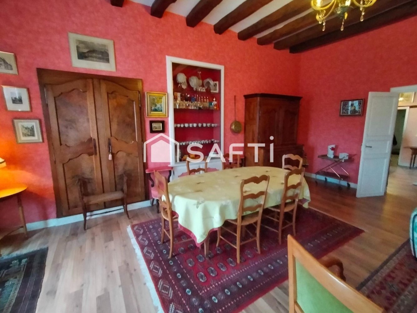 4 bedrooms Villa in Chinon, France No. 160947