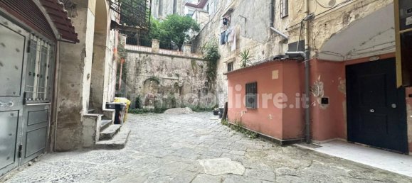 1 bedroom Apartment in Naples, Italy No. 267717 5