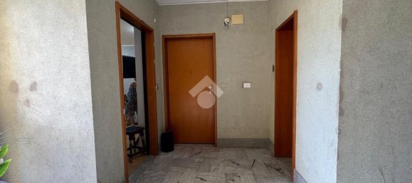 3 rooms Apartment in Catanzaro, Italy No. 281610 9