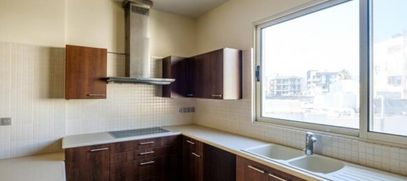 Apartamento de 3 dormitorios en Limassol, Cyprus No. 13144 14