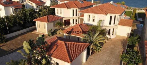 5 bedrooms House in Pervolia, Cyprus No. 7407 2