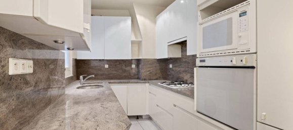 2 bedrooms Apartment in Paris, France No. 169054 7