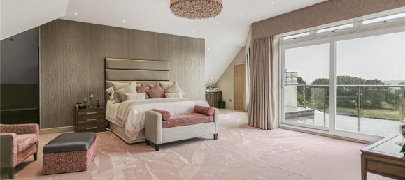 5 bedrooms House in Enfield, United Kingdom No. 6588 43