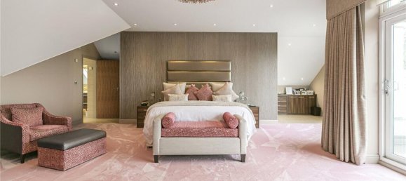 5 bedrooms House in Enfield, United Kingdom No. 6588 44