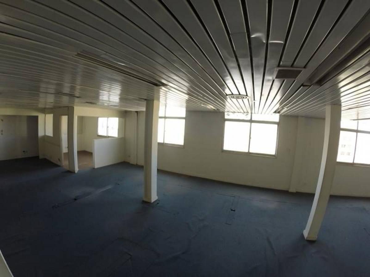 132m² Office in Buenos Aires, Argentina No. 110088