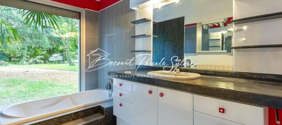 5 Schlafzimmer Haus in Le Teil, France, Nr. 305399 17