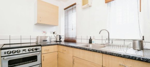 1 bedroom Maisonette in Beckton, United Kingdom No. 11462 13