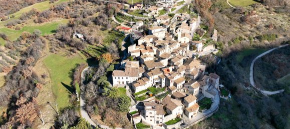 4 chambres Maison à Sant'Anatolia di Narco, Italy No. 106381 2