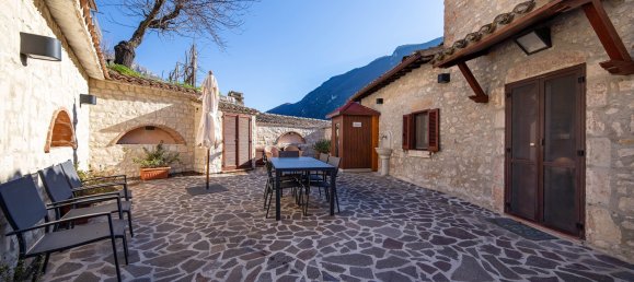 4 chambres Maison à Sant'Anatolia di Narco, Italy No. 106381 4