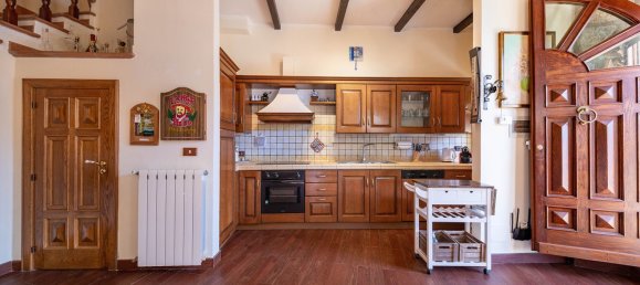 4 chambres Maison à Sant'Anatolia di Narco, Italy No. 106381 10