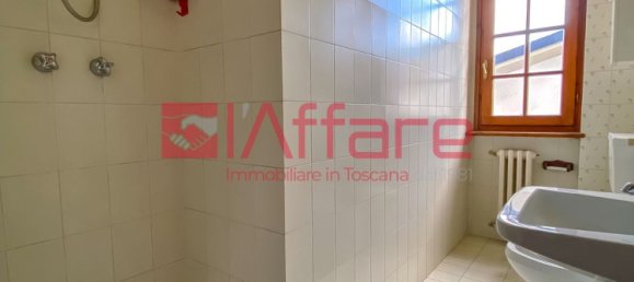 7 rooms Apartment in Montecatini Terme, Italy No. 163731 2