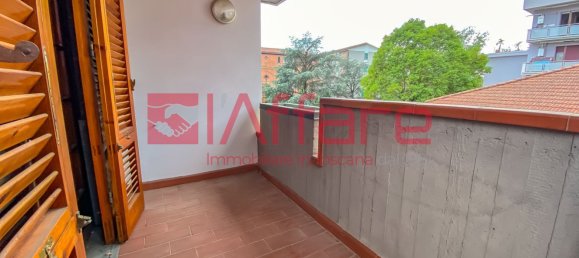 7 rooms Apartment in Montecatini Terme, Italy No. 163731 3