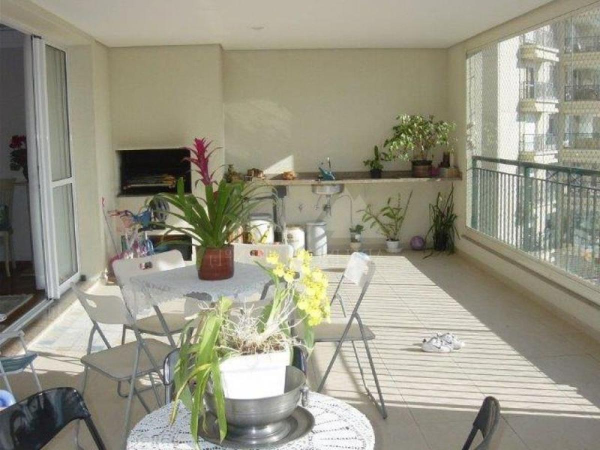Apartamento de 4 dormitorios en Sao Paulo, Brazil No. 584768