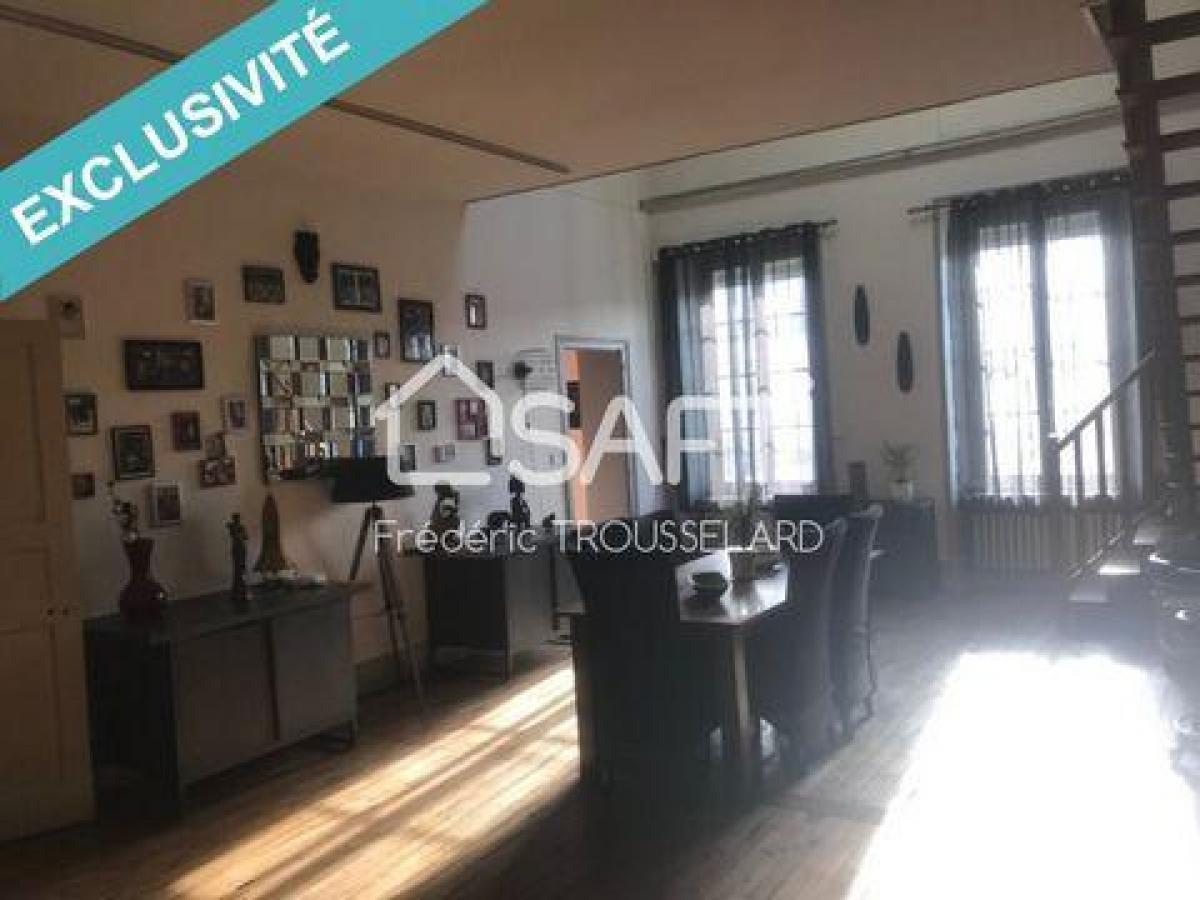 3 bedrooms Apartment in Verdun, France No. 3688