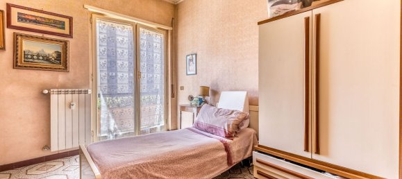 3 bedrooms Apartment in Rome, Italy No. 377569 12