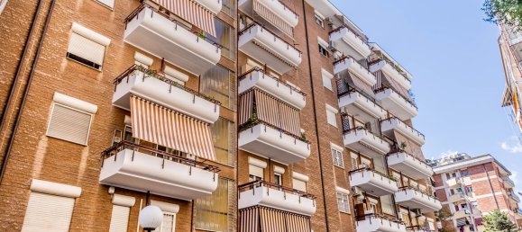 3 bedrooms Apartment in Rome, Italy No. 377569 27