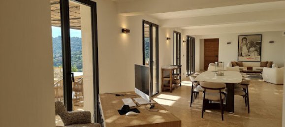 4 bedrooms Castles in Rayol-Canadel-sur-Mer, France No. 99972 7