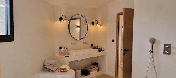 4 bedrooms Castles in Rayol-Canadel-sur-Mer, France No. 99972 16