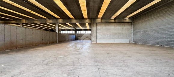 6000m² Warehouse in Offlaga, Italy No. 52693 12