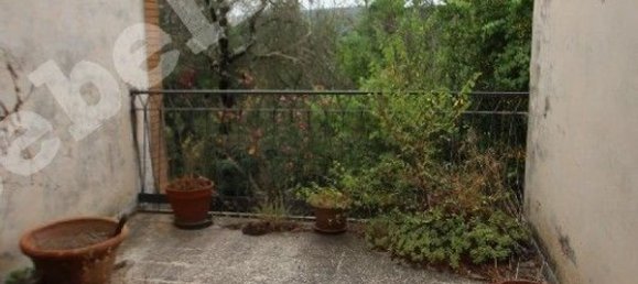 Квартира с 4 комнатами в Витербо, Италия № 103720 5