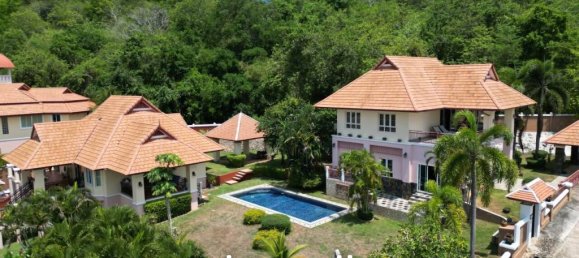 Villa de 5 dormitorios en Hua Hin, Thailand No. 19892 3