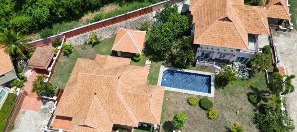 Villa de 5 dormitorios en Hua Hin, Thailand No. 19892 2