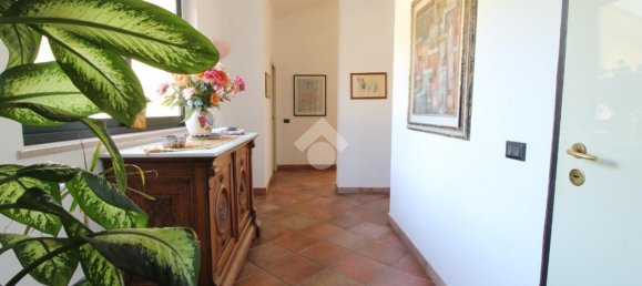 3 bedrooms Apartment in Caserta, Italy No. 377713 2